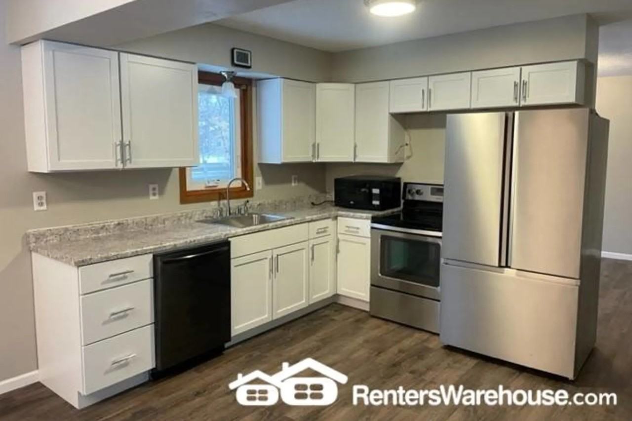 2807 9th Ave - Photo 2 of 11