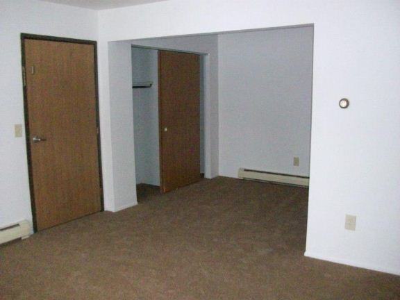 Village Glen - Photo 3 of 10