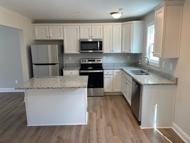 1125 Davis St - Photo 2 of 16