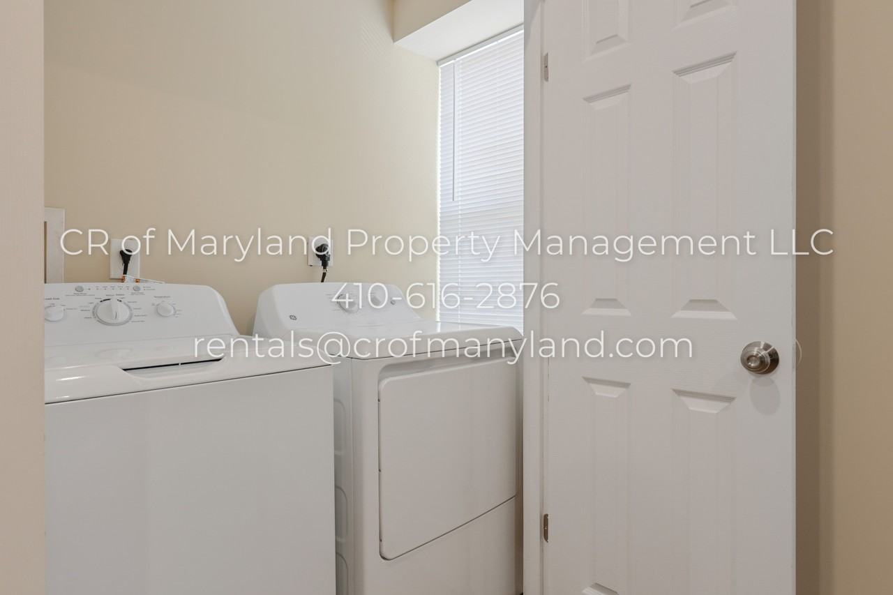 2045 Cliftwood Ave - Photo 2 of 19