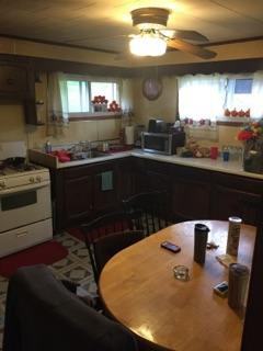 210 Penn St - Photo 2 of 18