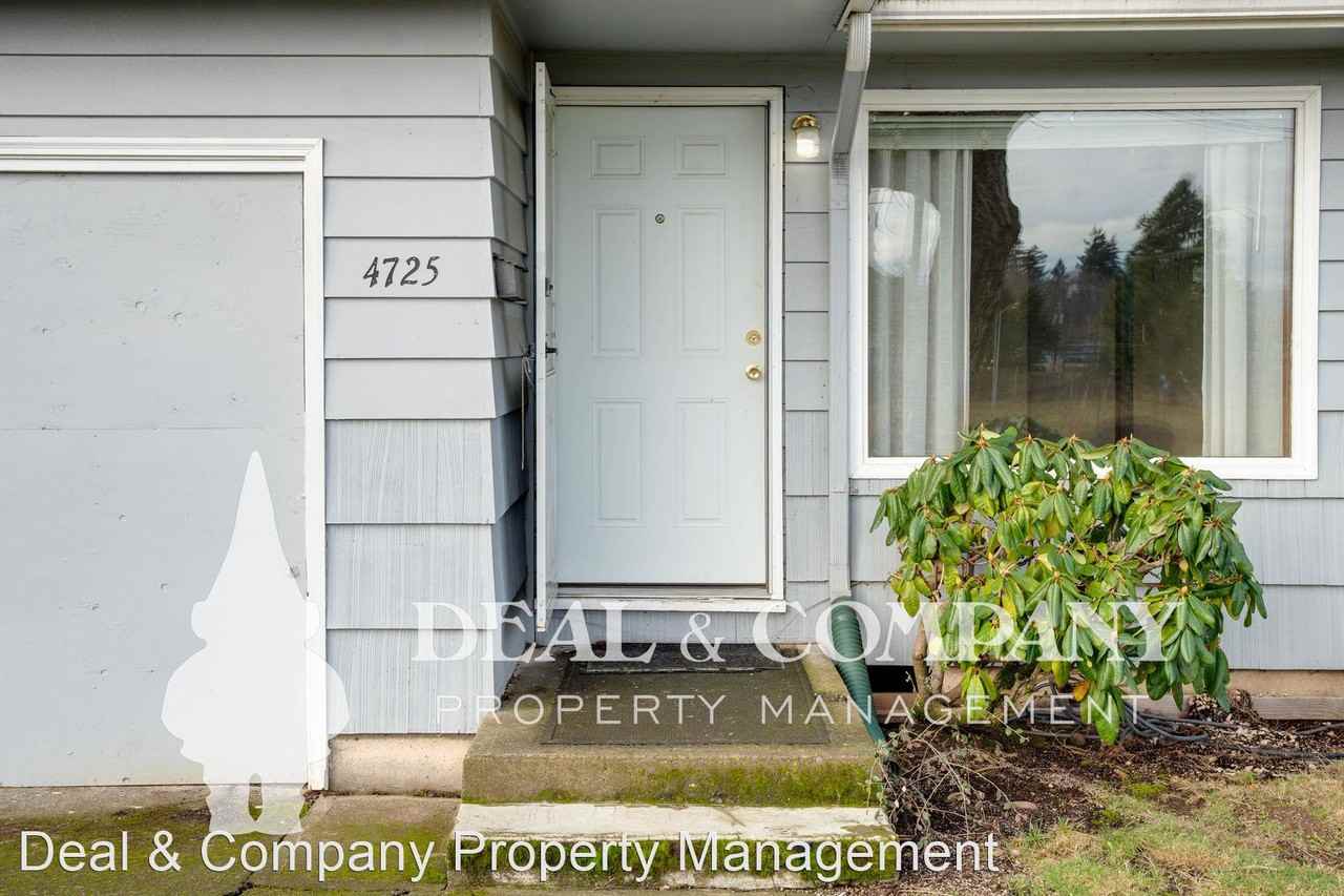 4725 Ne 92nd Ave - Photo 3 of 16
