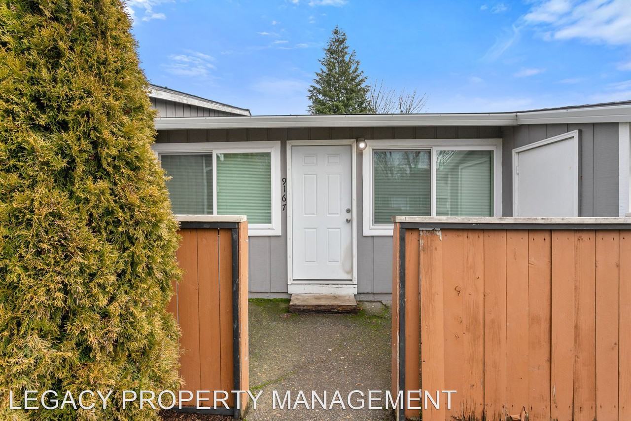 9131 SE Clackamas RD - Photo 2 of 18