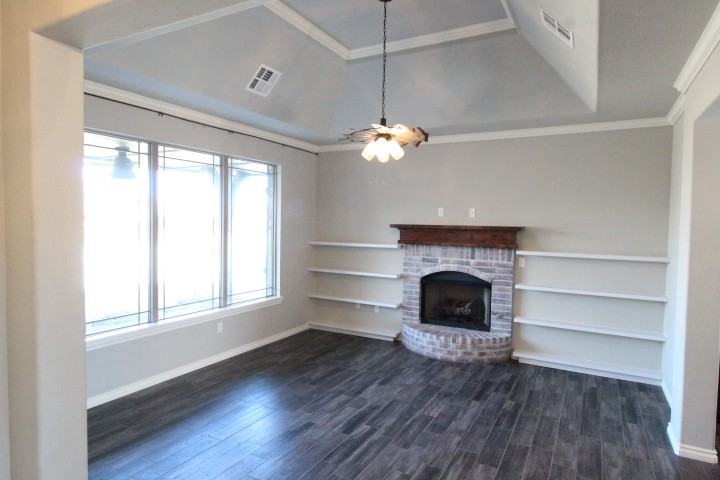 20558 Pioneer Drive - Photo 3 of 19