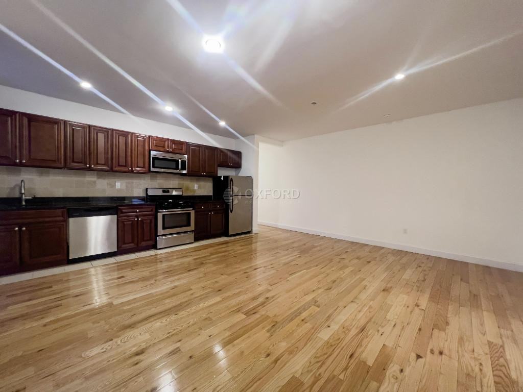 270 Fort Washington Ave #21