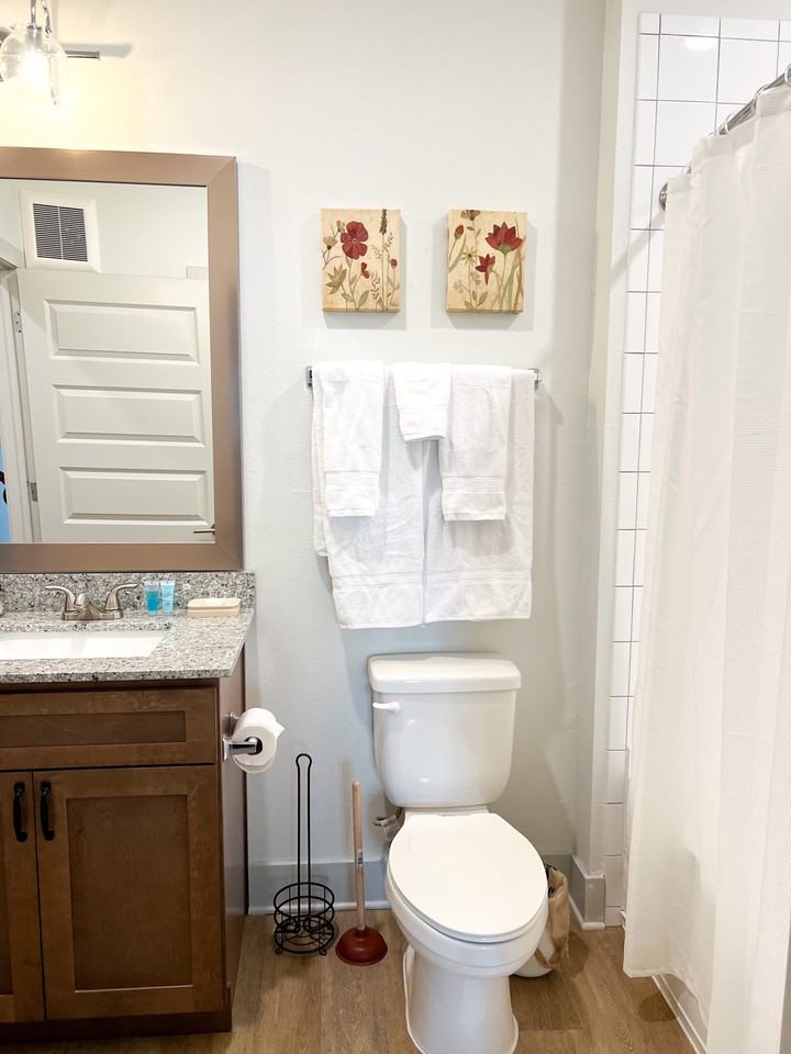 500 Gate Lane Apartments 500 Gate Ln 1000