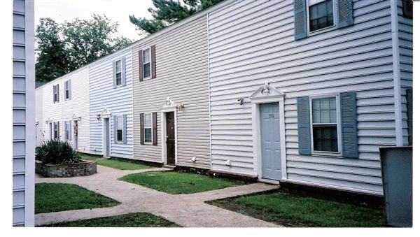 Courtyard Townhomes - Photo 3 of 3