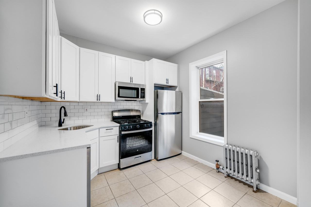 152 New York AveApartment 1 1, Jersey City, NJ 07307 2 Bedroom