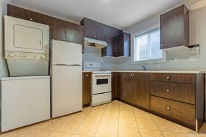 featured image of 16 Gilmore Avenue