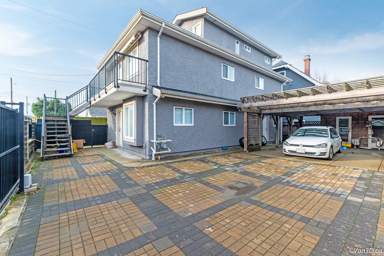 16 Gilmore Avenue - Photo 7 of 11