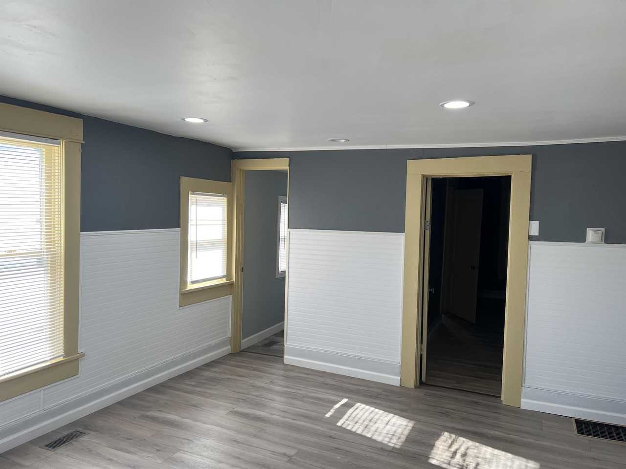 1015 N Poplar St #A - Photo 3 of 8