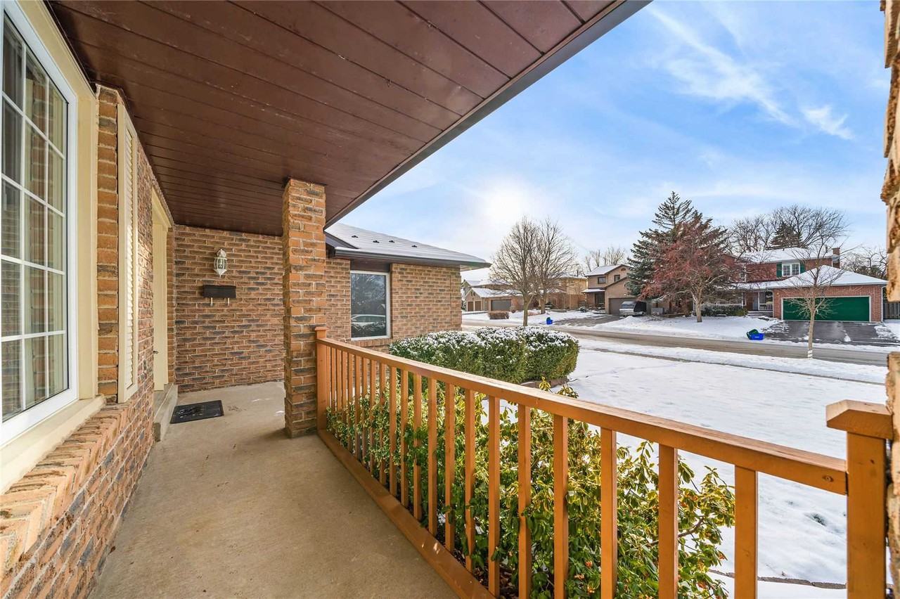 183 Willow Lane ## - Photo 2 of 6