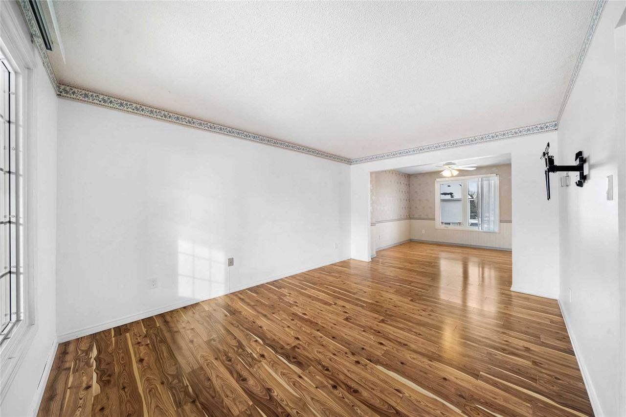 183 Willow Lane ## - Photo 3 of 6