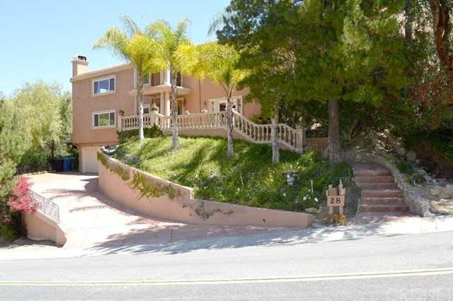 28 Flintlock Ln - Photo 2 of 25