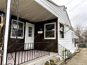 1601 Cypress St - Photo 2 of 20