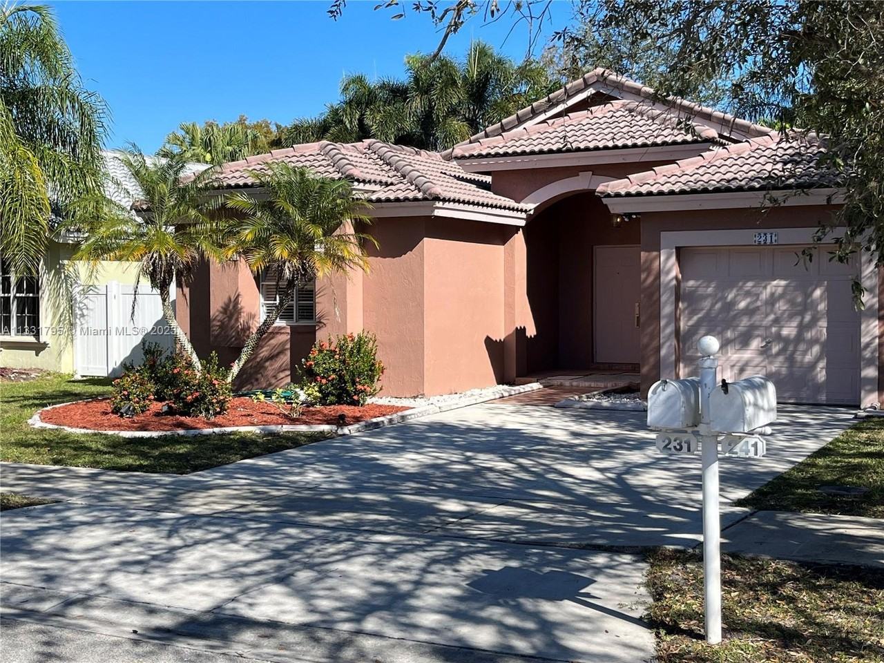 231 Sw 203rd Ave #231 - Photo 2 of 8