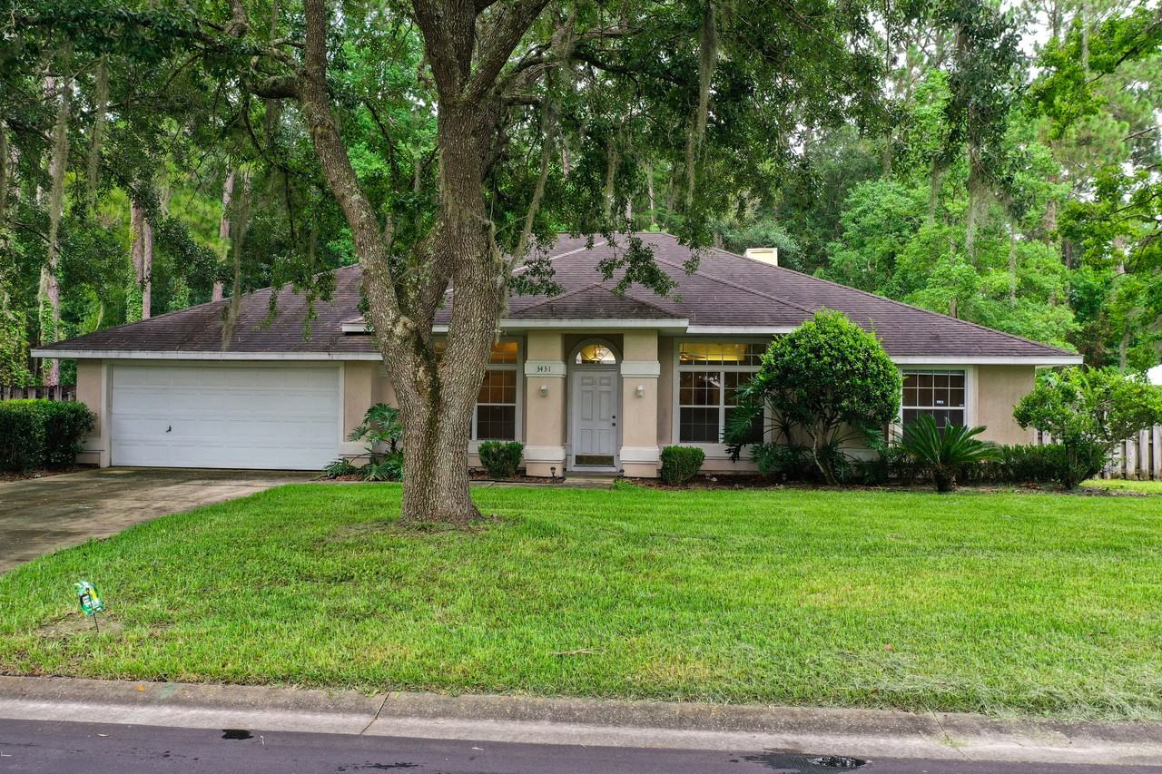 3431 Northwest 67th Avenue - Photo 2 of 40