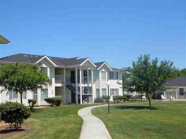 Meadow Vista Apartments - Photo 3 of 7