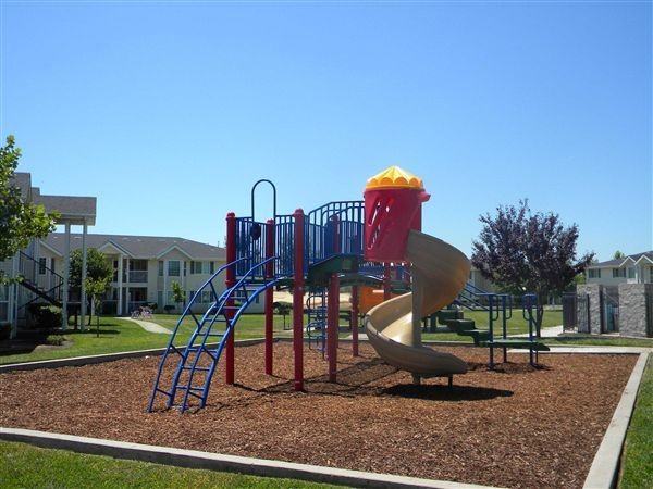 Meadow Vista Apartments - Photo 2 of 7