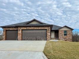 featured image of 624 S Southgate
