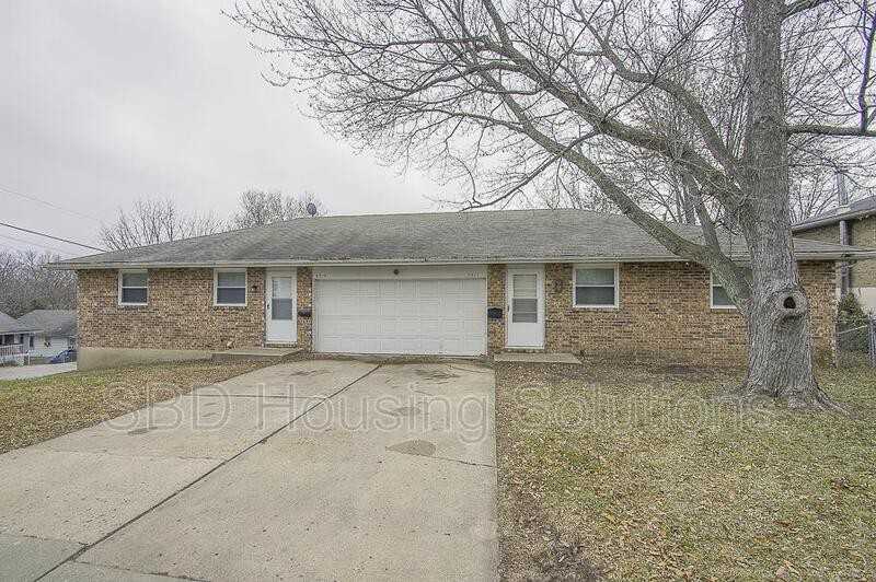 9519 E 18th St S - Photo 2 of 14