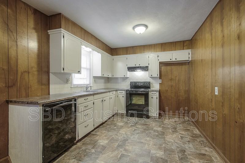 9519 E 18th St S - Photo 6 of 14