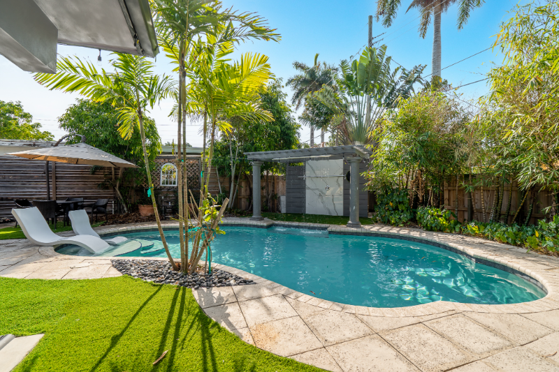 1406 Scott St - Photo 2 of 41