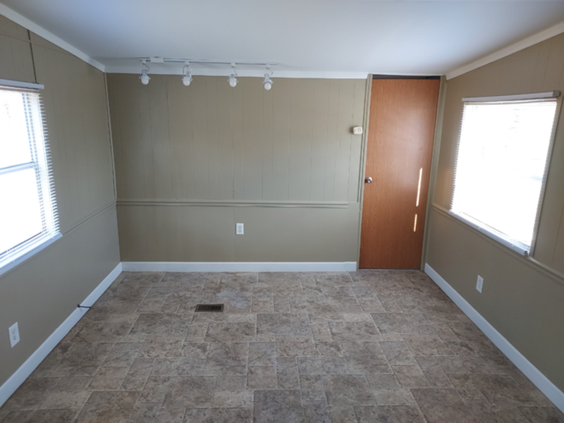 104 Amanda Dr - Photo 7 of 8