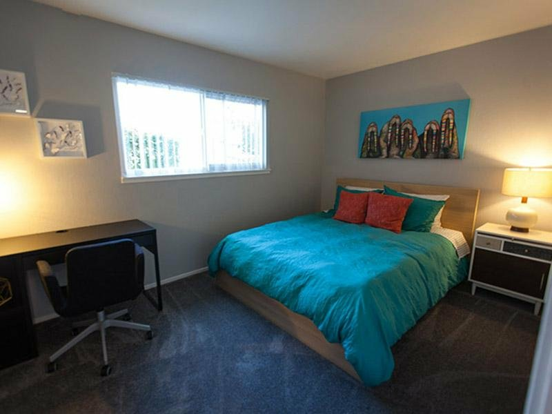 The Eleven Hundred Apartments - Photo 7 of 19