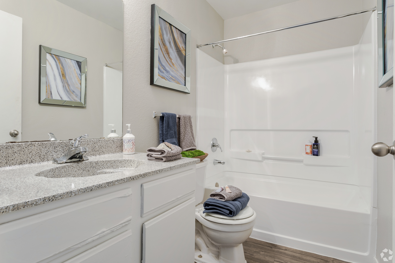 The Greens at Hickory Trails - Photo 6 of 14