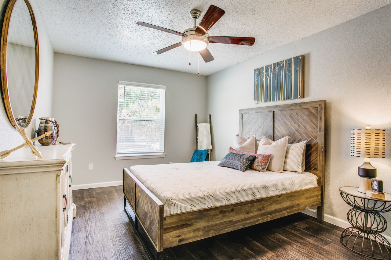 Ruston Apartments 500 Ridgecrest Cir, Saginaw, TX 76179 Zumper