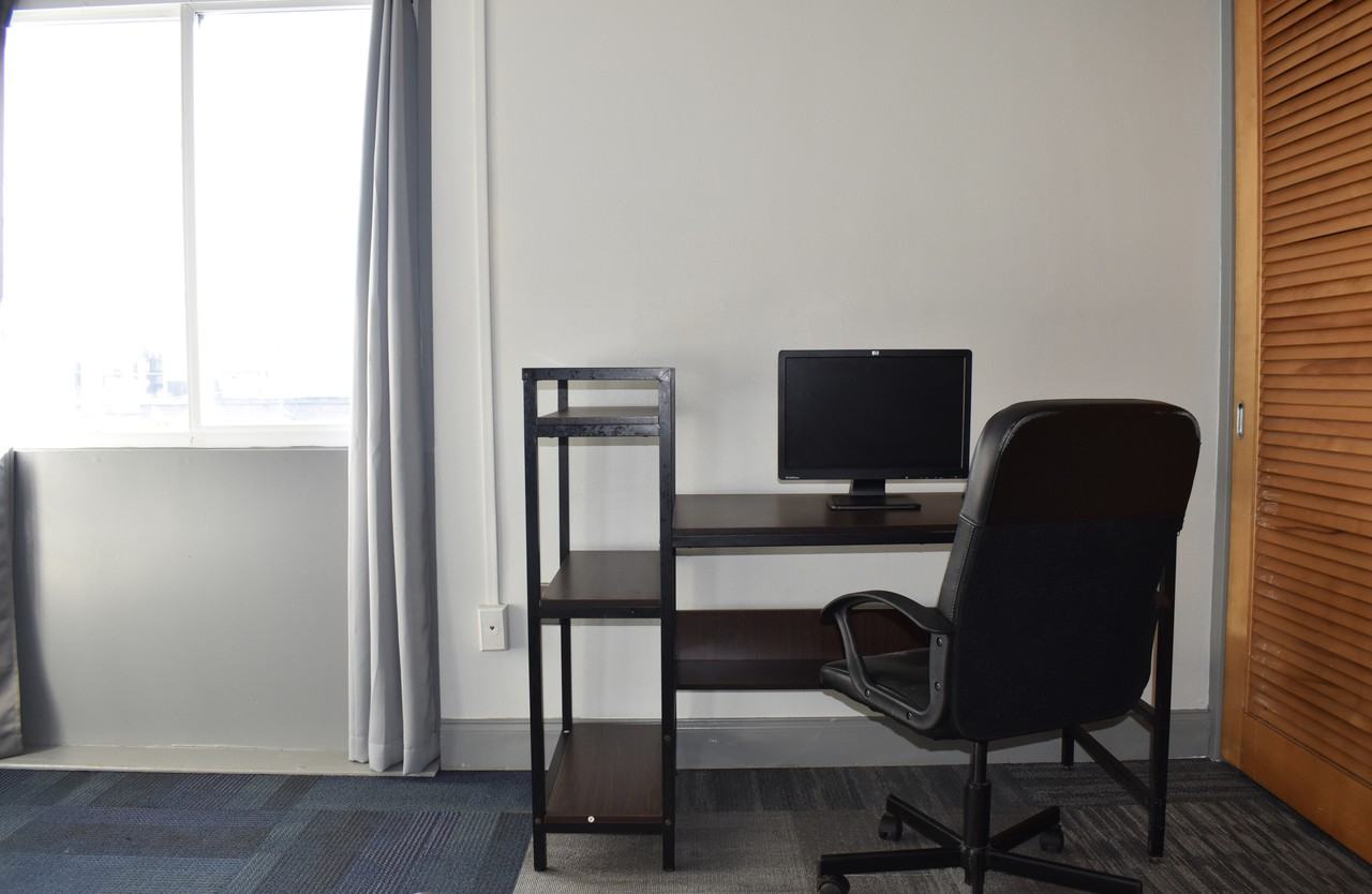 Two Seventy-Four - Photo 7 of 16