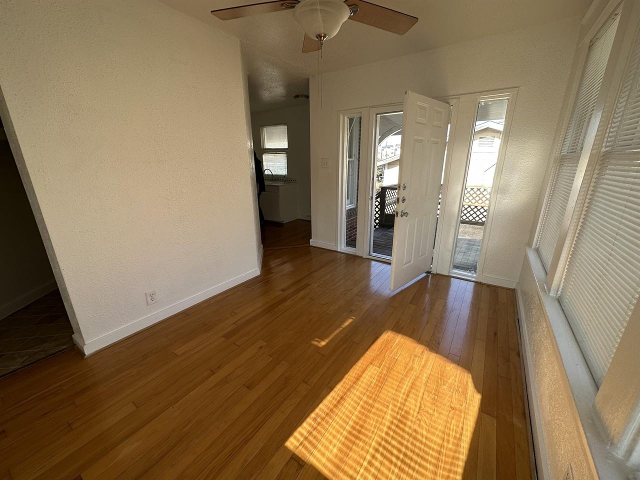 1601 Francis St #C - Photo 4 of 8