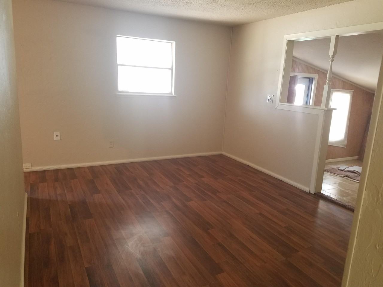 1517 Se 47th Pl #1 - Photo 7 of 10