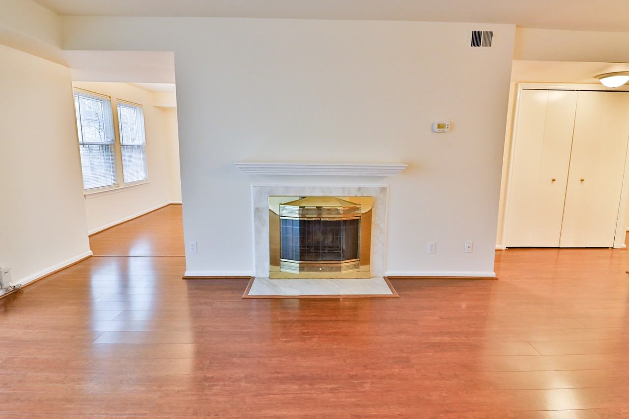 13 Pickering Court - 102Unit 102 #102 - Photo 5 of 25