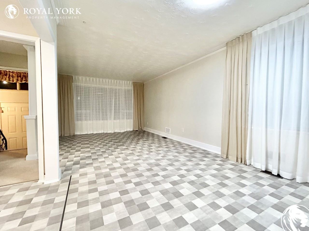 57 Wilstead Dr #1 - Photo 3 of 29