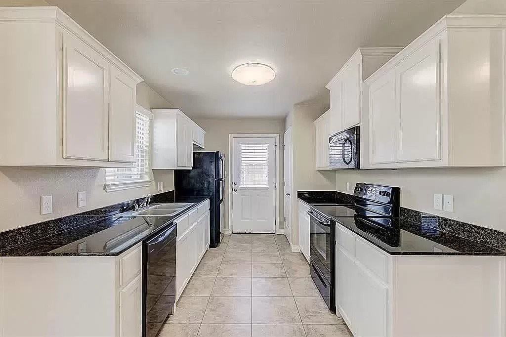 3108 Weave Ct #1 - Photo 6 of 10