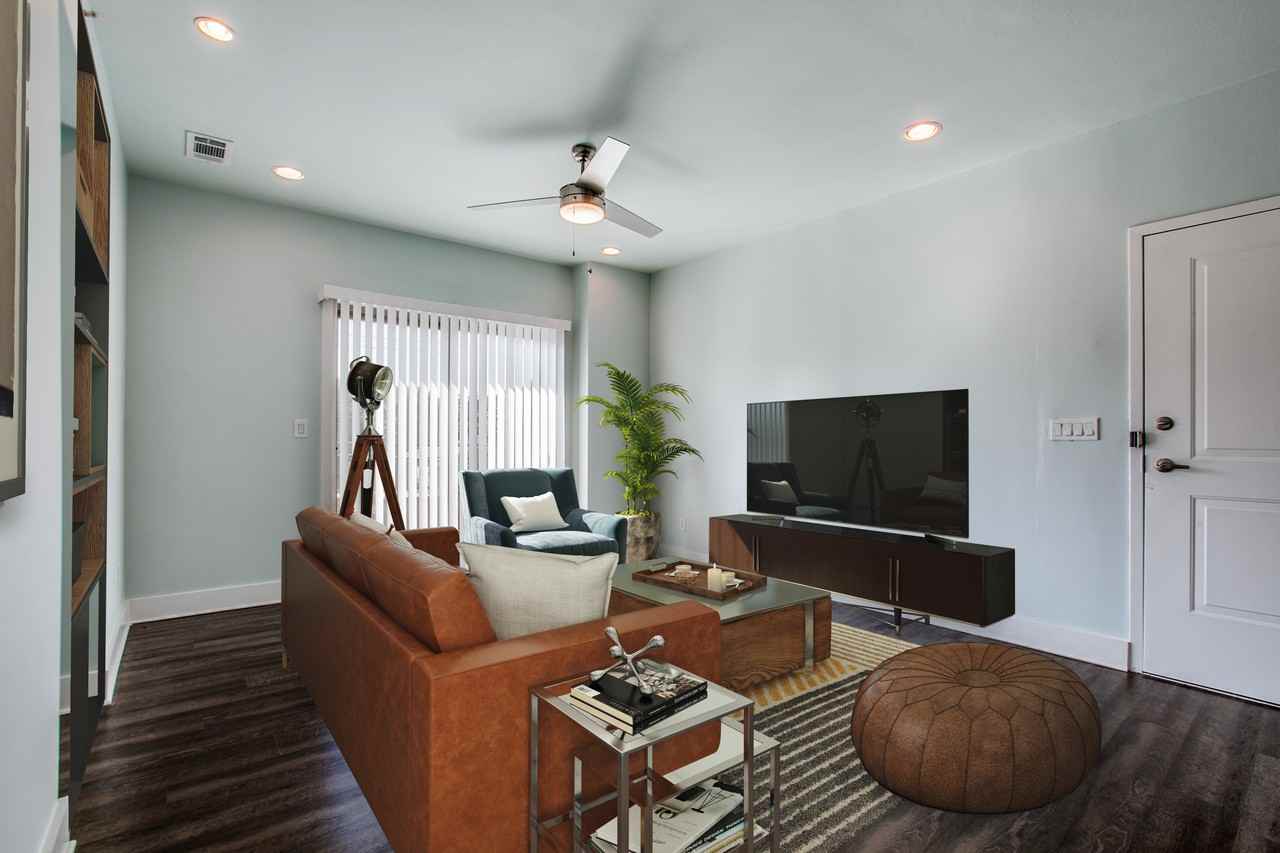 z-021822-Richland Park - Photo 2 of 27