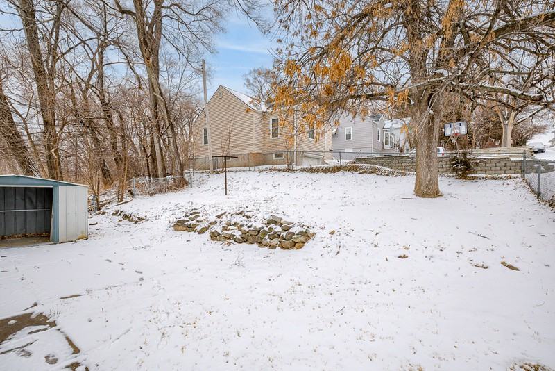 6905 N 33rd St #1 - Photo 4 of 50