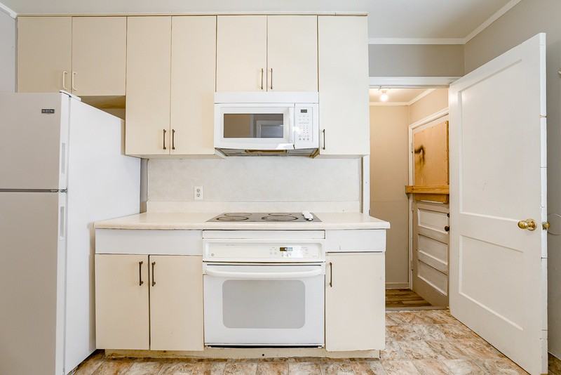 6905 N 33rd St #1 - Photo 6 of 50