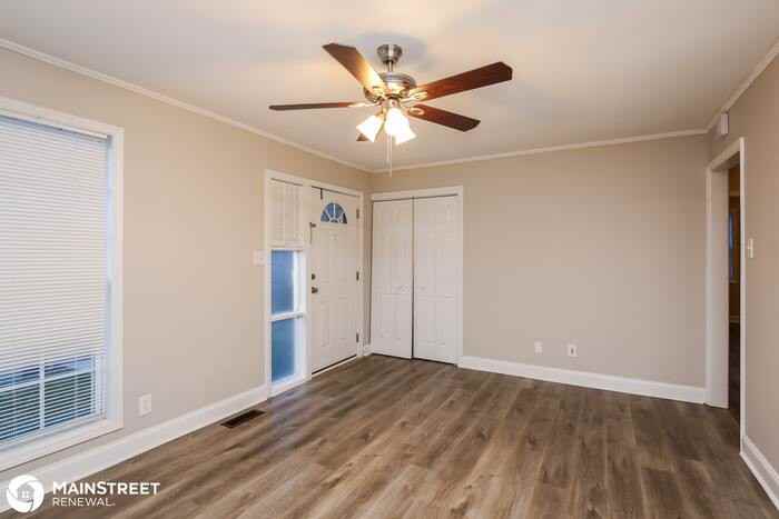 204 Alhambra Rd - Photo 3 of 16