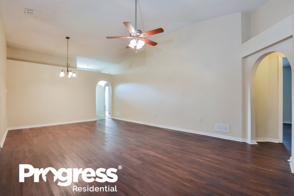 792 Lake Doe Blvd - Photo 3 of 16