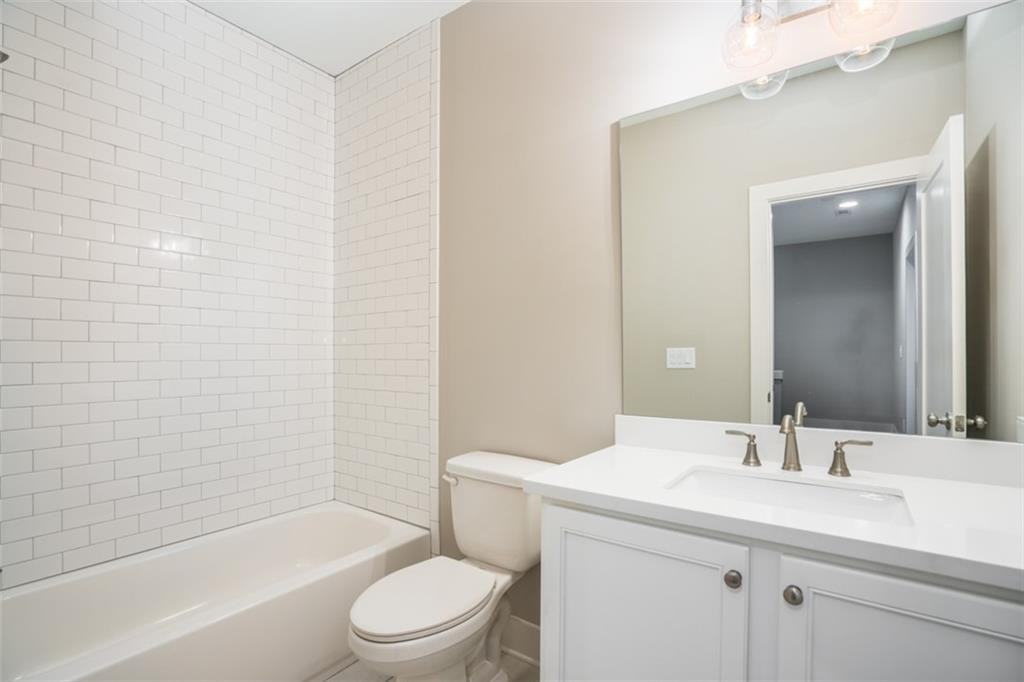 146 1st Ave Nw #0 - Photo 2 of 11