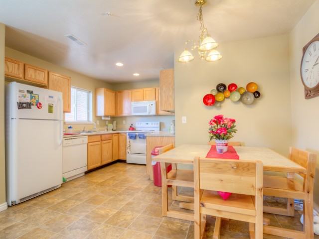 Summerwood - Photo 7 of 16