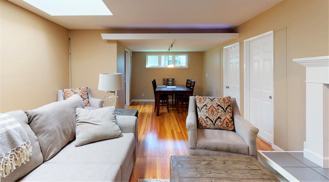 Welcoming Santa Clara home by El Camino Real - Photo 1 of 1