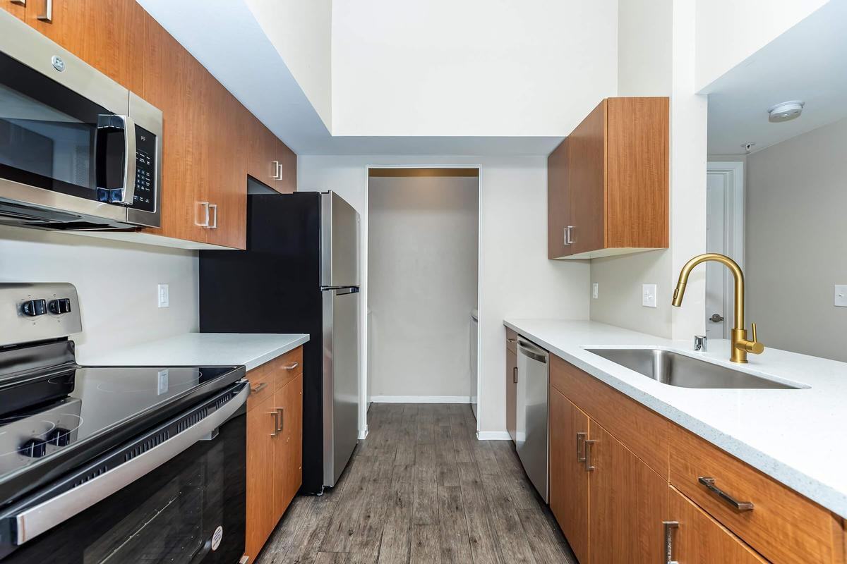 4965 S Nellis Blvd - Photo 3 of 11