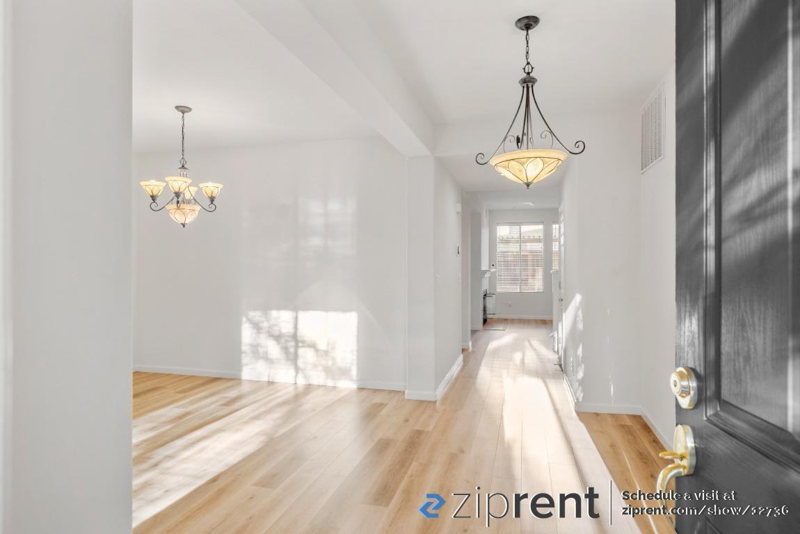 4020 Cloverfield Ct - Photo 2 of 31