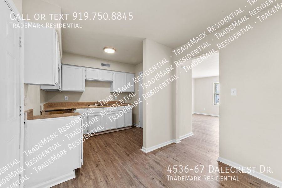 DALECREST & - Photo 3 of 20