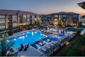 featured image of 10401 North Riverside Drive