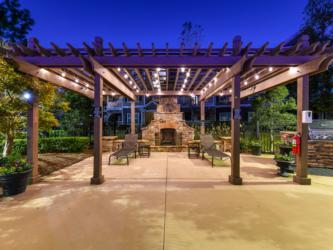 Legends at Taylor Lakes - Photo 4 of 34